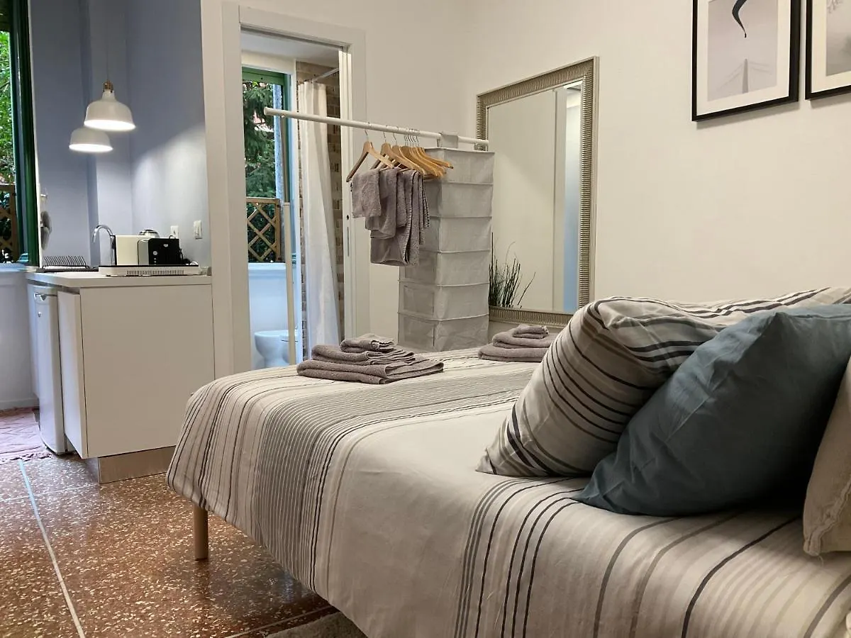 Studio 25 Apartment - Near Metro M3 Milan 0*,  Italy