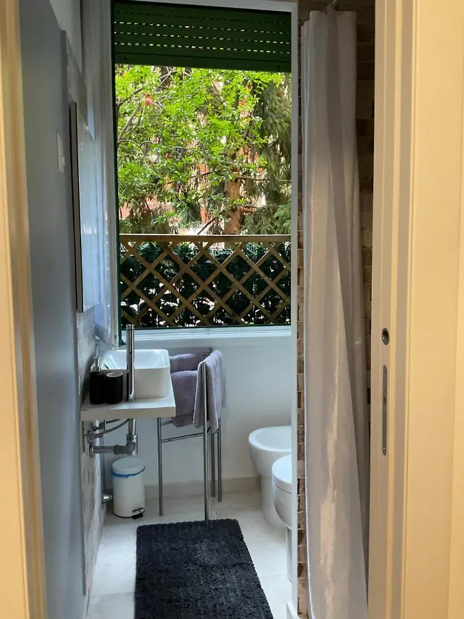 Studio 25 Apartment - Near Metro M3 Milan Italy