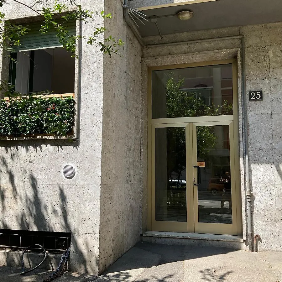 Studio 25 Apartment - Near Metro M3 Milan