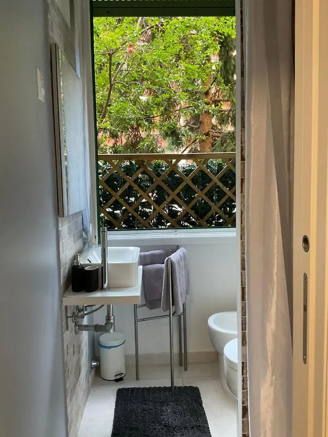 Studio 25 Apartment - Near Metro M3 Milan