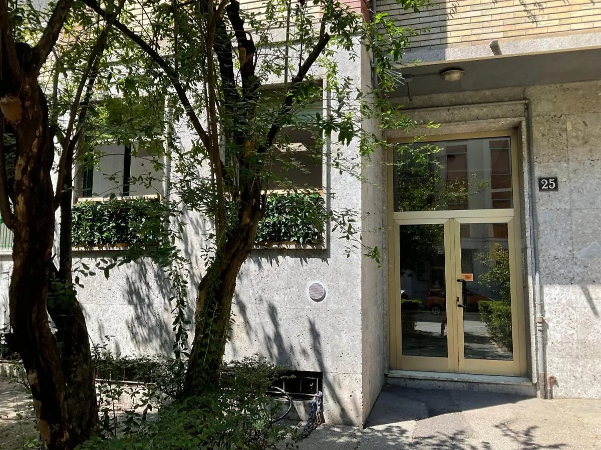 Studio 25 Apartment - Near Metro M3 Milan Italy